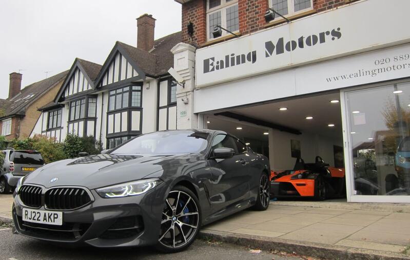 BMW 8 SERIES