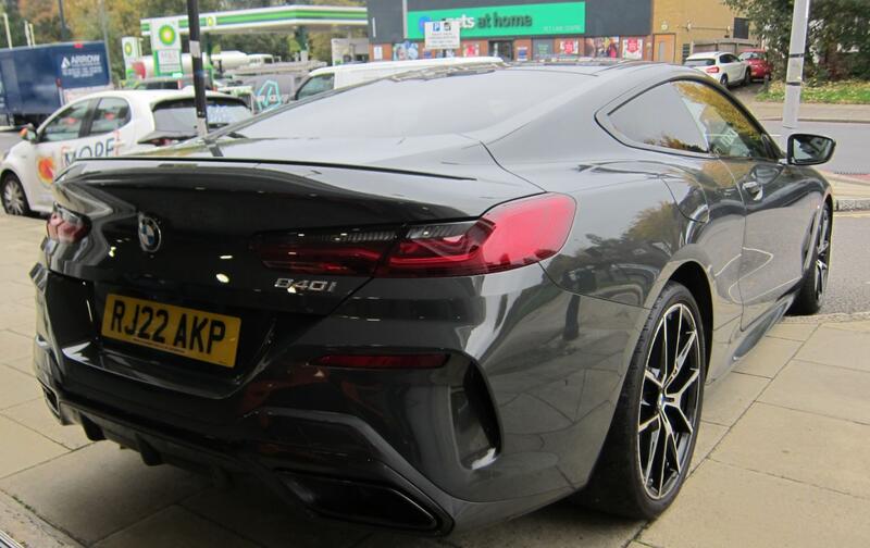 BMW 8 SERIES