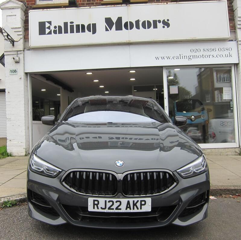 BMW 8 SERIES