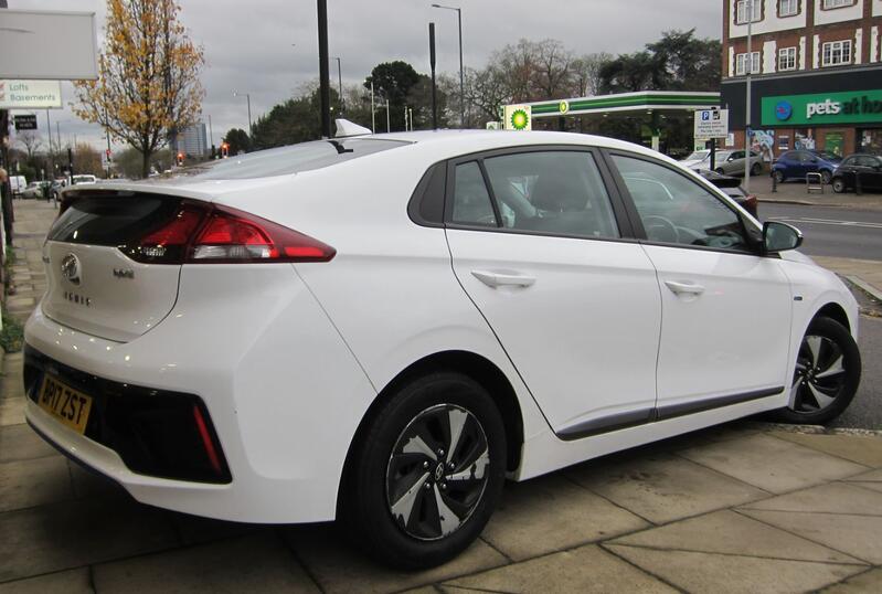 HYUNDAI IONIQ