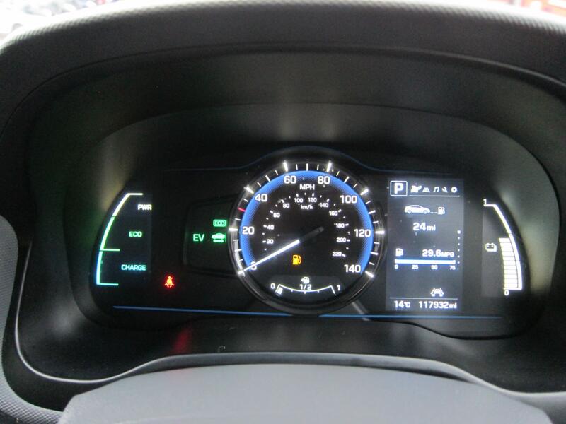 HYUNDAI IONIQ
