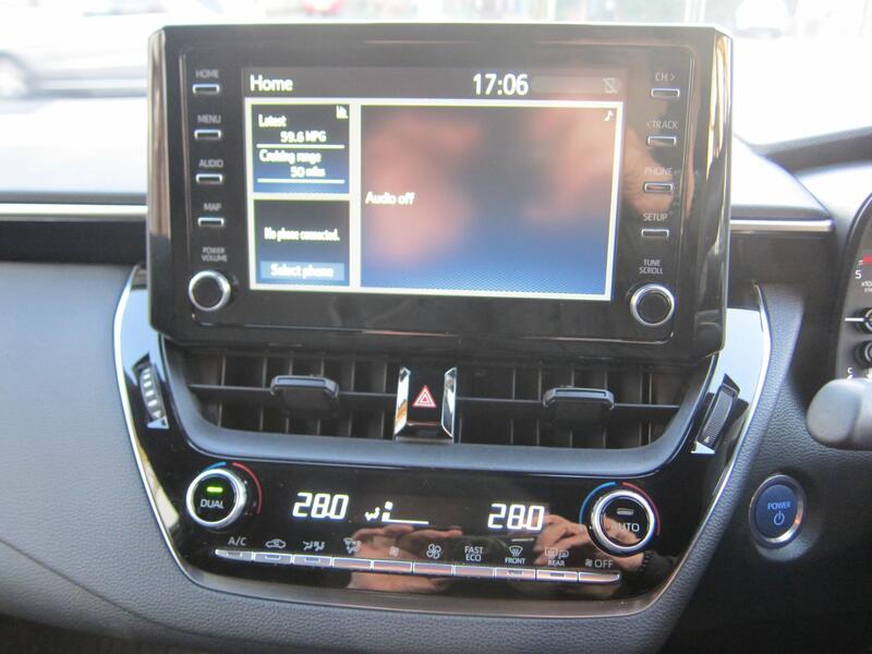 TOYOTA COROLLA