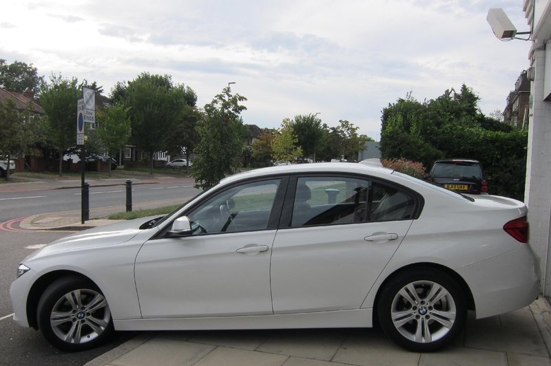 BMW 3 SERIES