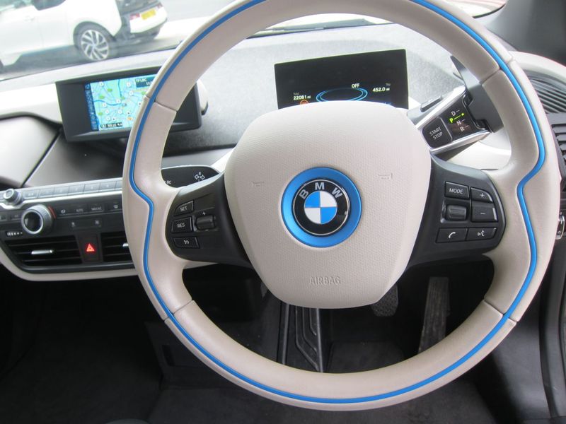 BMW I3