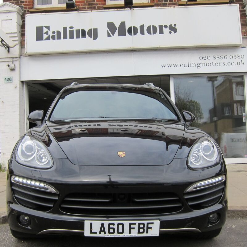 View PORSCHE CAYENNE 4.8 S V8 Tiptronic S AWD 400BHP