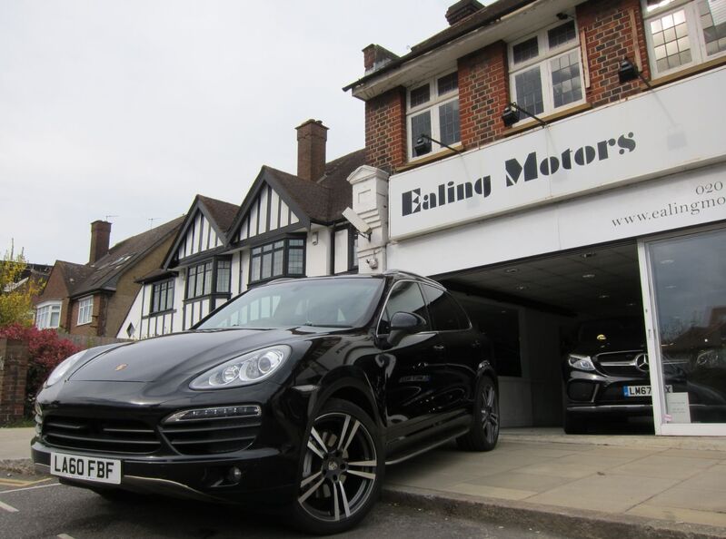 View PORSCHE CAYENNE 4.8 S V8 Tiptronic S AWD 400BHP