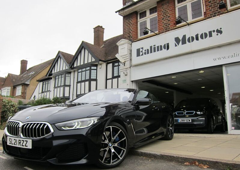 BMW 8 SERIES